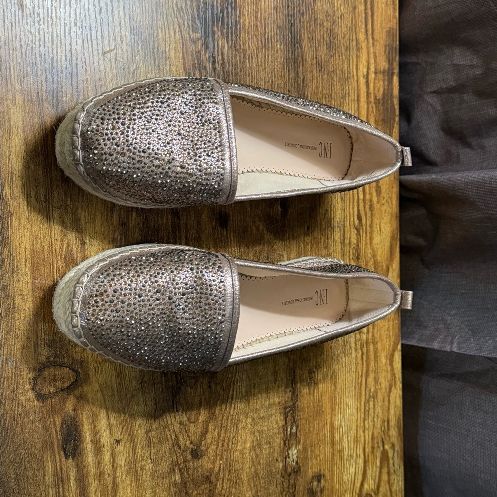 INC International Concepts Caley Bronze Shoes Size 8